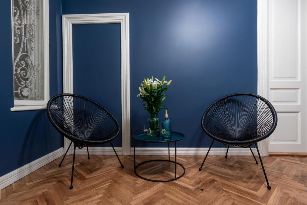 Barbacan Suites - Old Town Apartments - By Upstairs Krakau Buitenkant foto