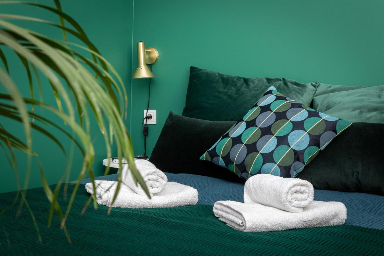 Barbacan Suites - Old Town Apartments - By Upstairs Krakau Buitenkant foto