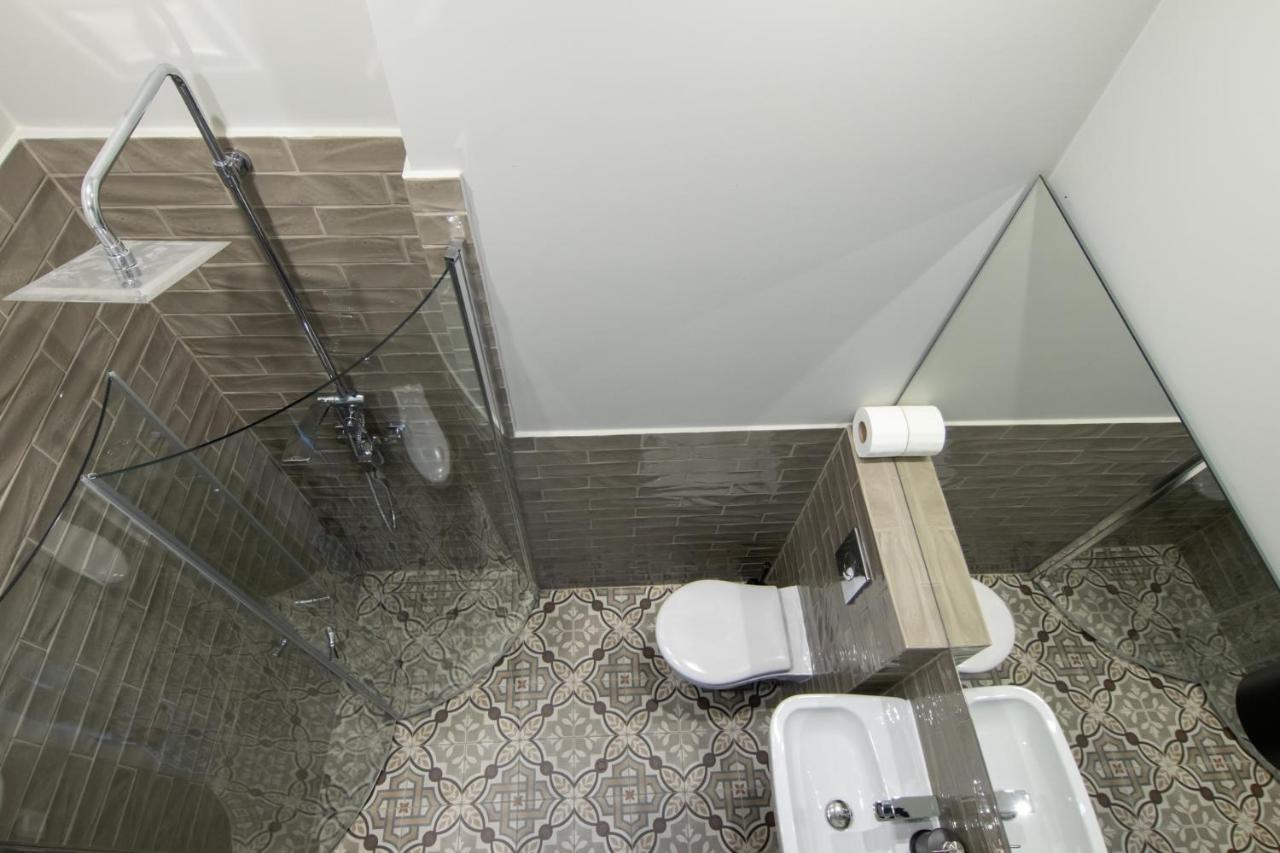 Barbacan Suites - Old Town Apartments - By Upstairs Krakau Buitenkant foto